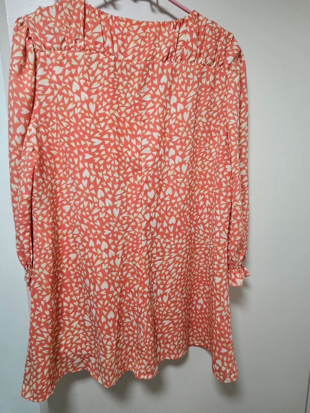 Suzanne Betro Coral and Cream Heart-Print Pleated Tunic - Picture 2 of 6